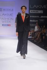 Model walk the ramp for Bodice show at Lakme Fashion Week 2012 Day 5 in Grand Hyatt on 7th Aug 2012 (92).JPG